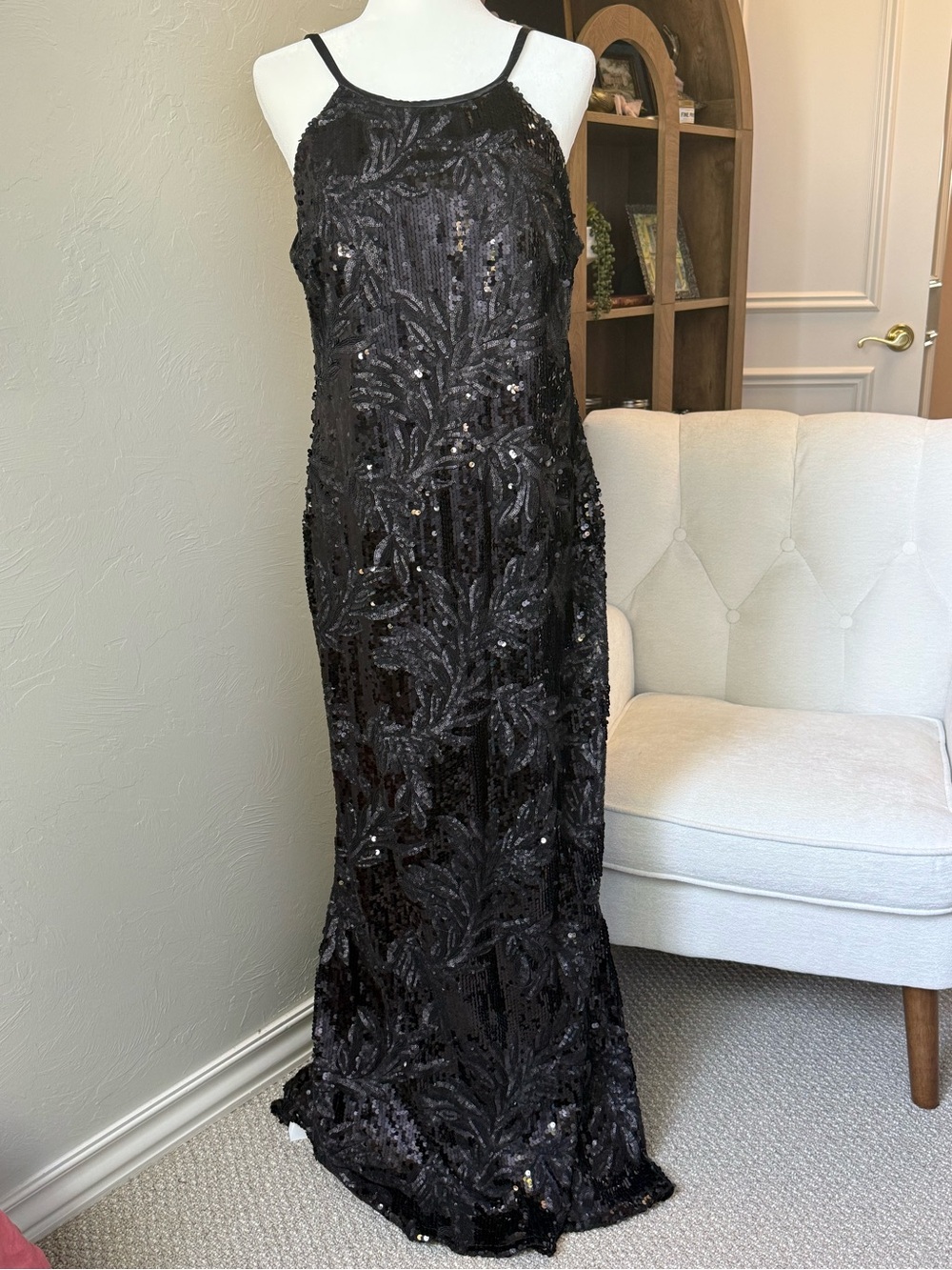 Calvin Klein Size 14 Black Sequin Mermaid Gown Backless Formal Evening Dress